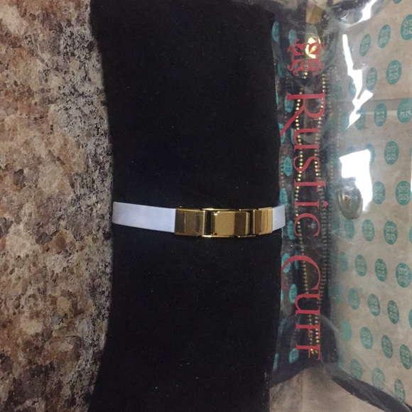 Rustic Cuff - Picture 2 of 3